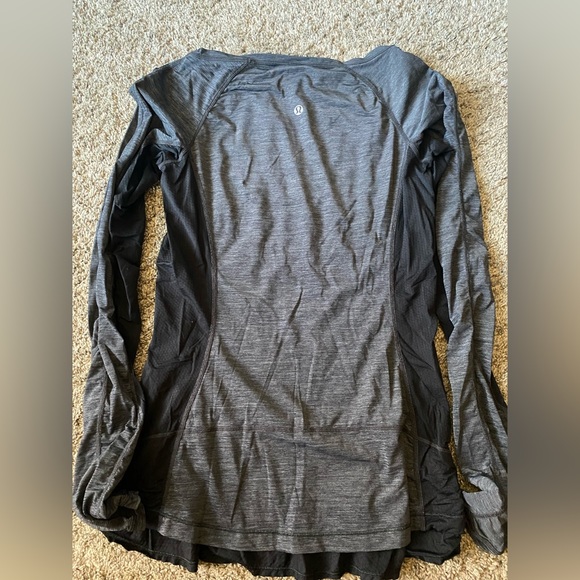 Lululemon top - Picture 2 of 5